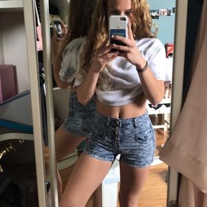 Lightly floral patterned Jean shorts high waisted